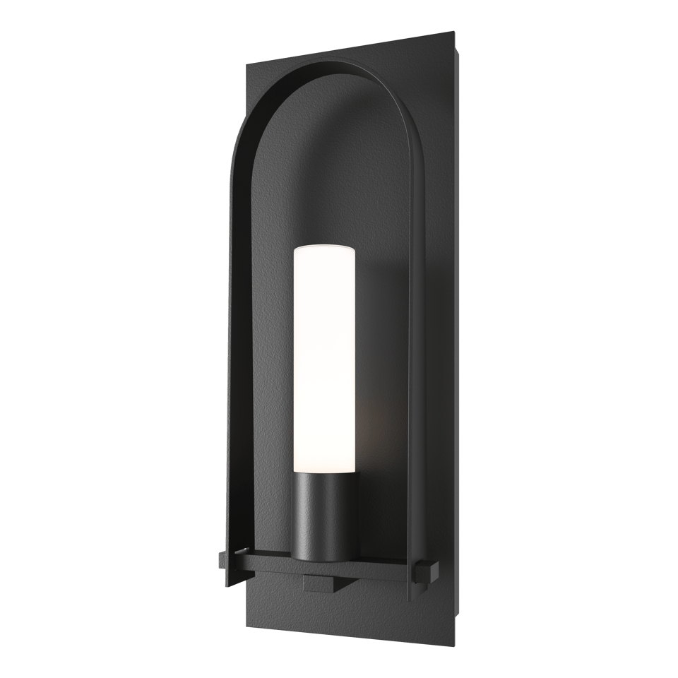 Triomphe Medium Outdoor Sconce by Hubbardton Forge – Classic Design with Weather-Resistant Finish Options