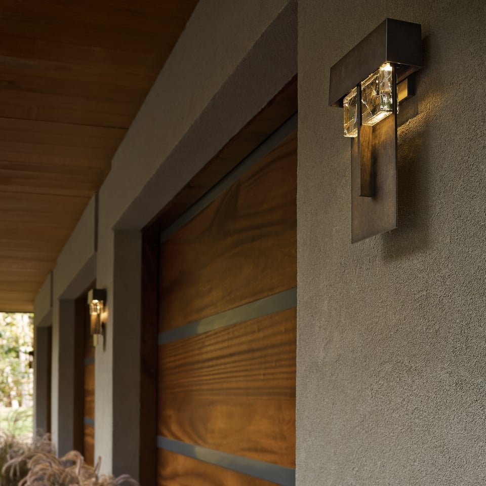 Shard Large LED Outdoor Sconce by Hubbardton Forge - Artisan-Crafted Glass, Dimmable, UL Wet Rated