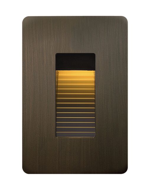 Hinkley Lighting Luna Hardy Island 120V LED Vertical Step Light, Warm 2700K, Cast Brass, UL Wet Rated