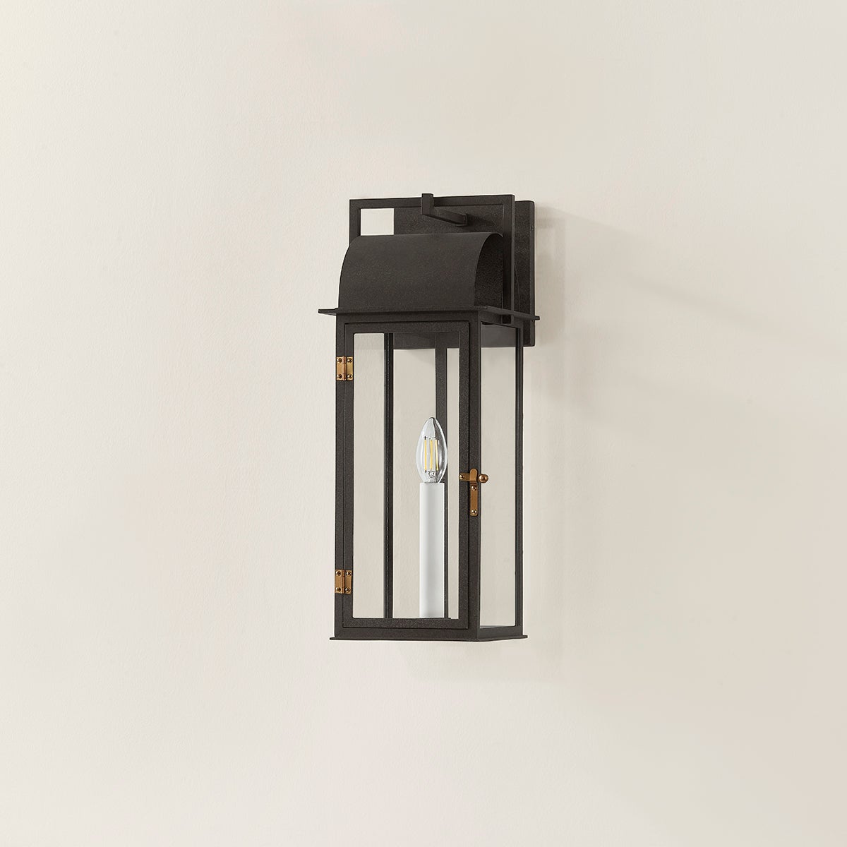 Bohen Outdoor Wall Sconce - Medium