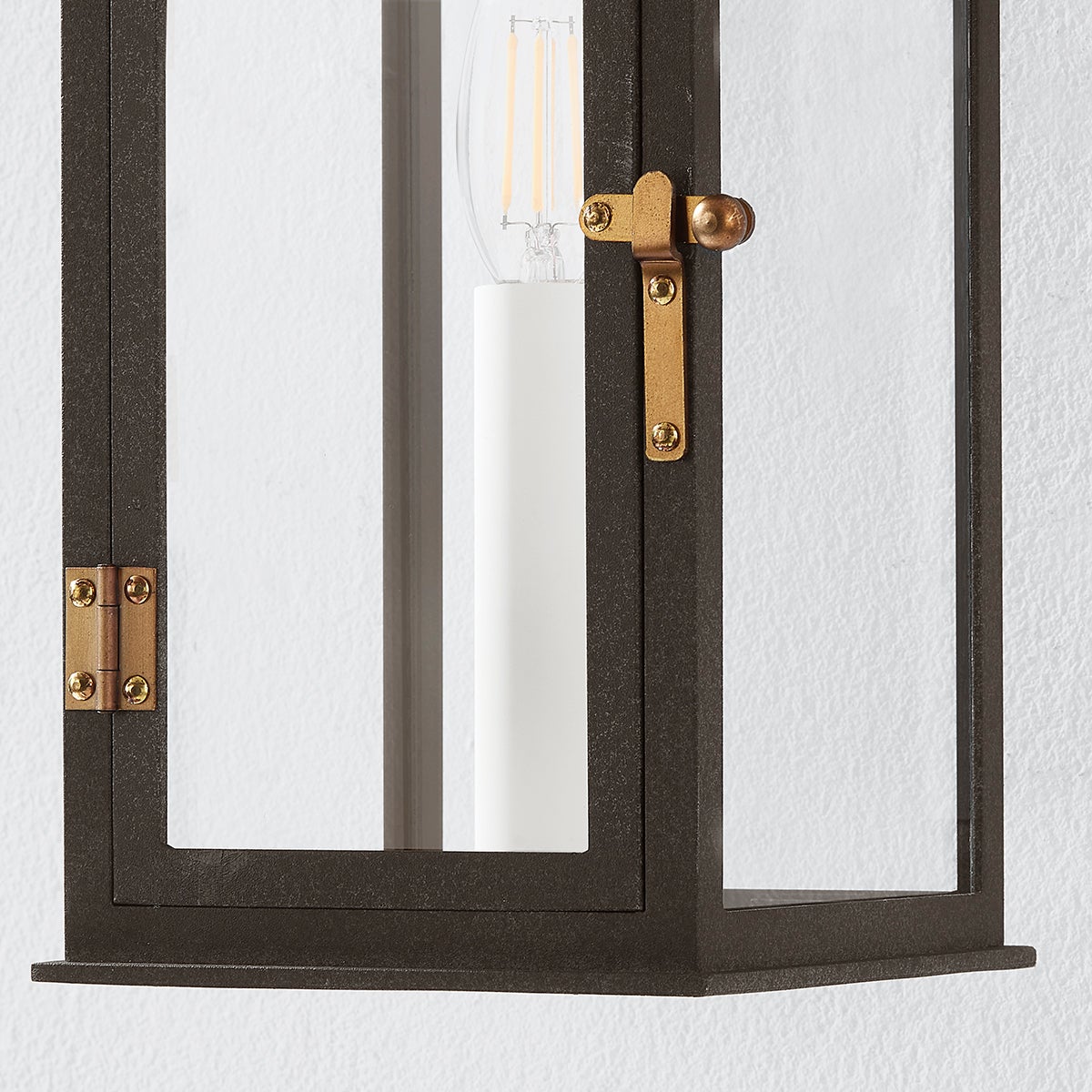 Bohen Outdoor Wall Sconce - Medium