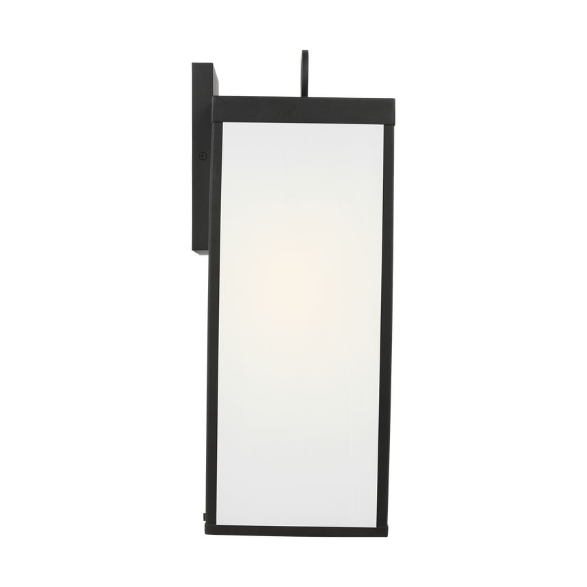 Howell Large Wall Lantern by Visual Comfort DJO1021