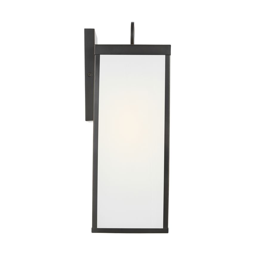 Howell Medium Wall Lantern by Visual Comfort DJO1011