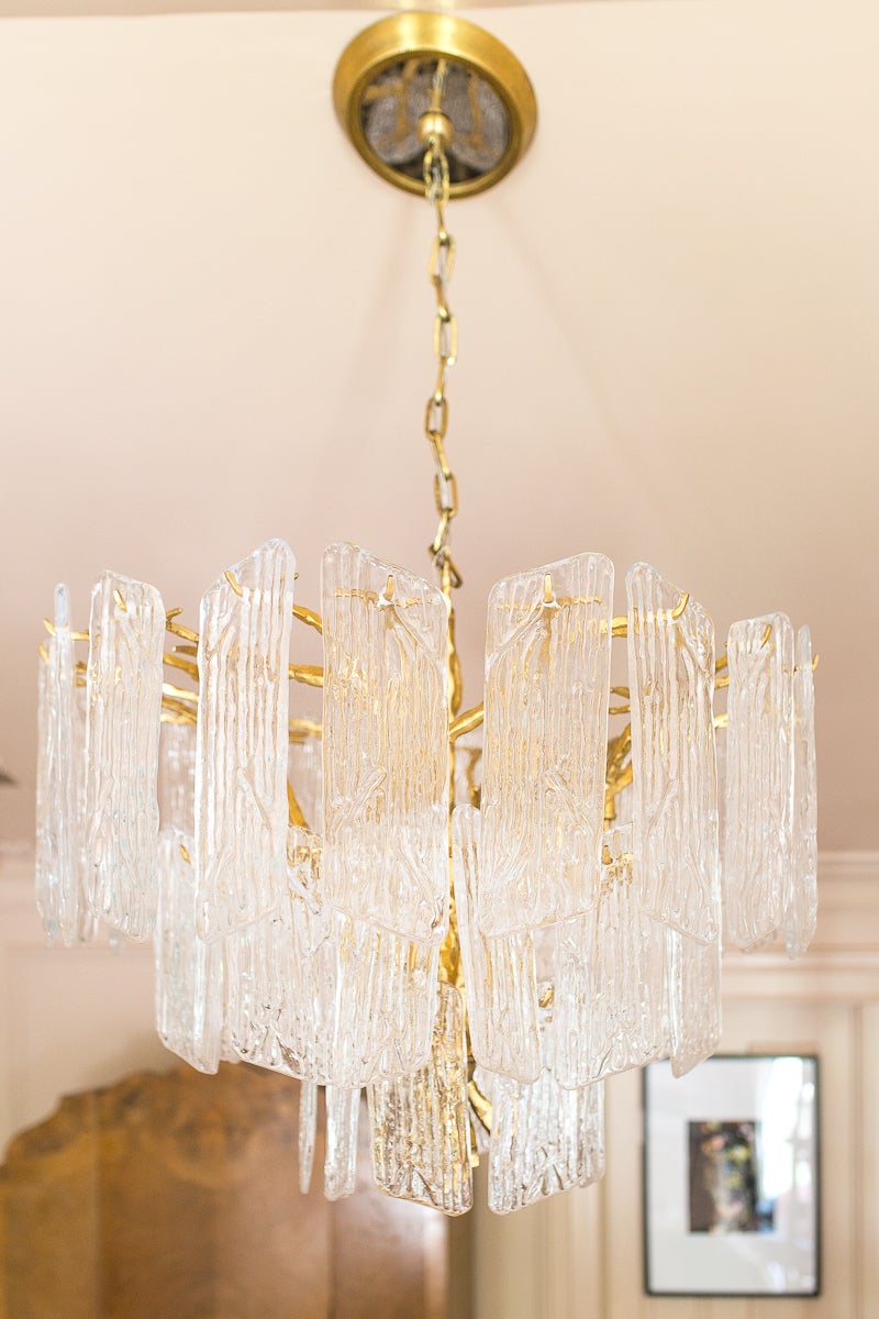 Piemonte Medium Chandelier 32" Wide With Gold Leaf Finish, 8 Lights, Dimmable, Elegant Design