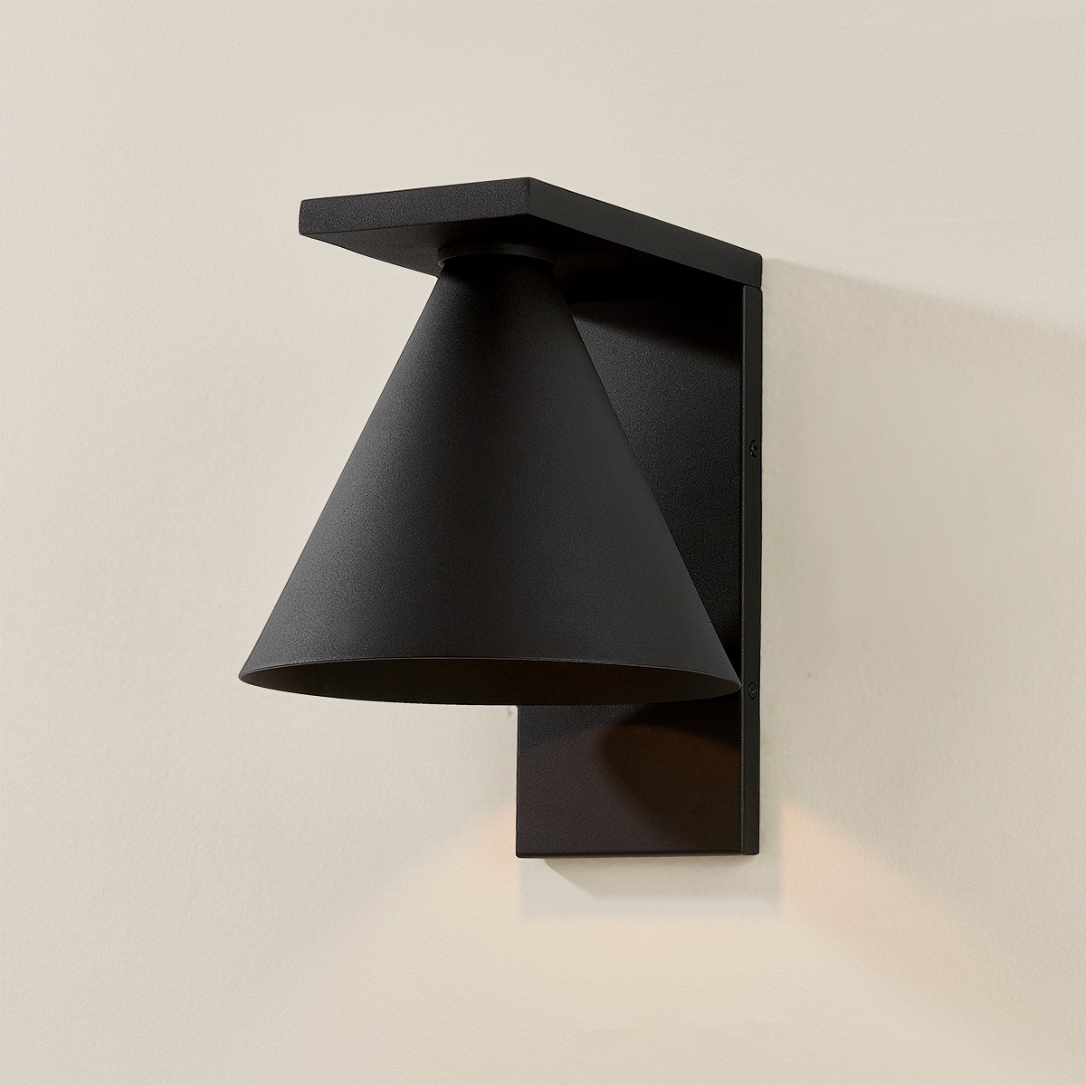 Sean Outdoor Wall Sconce