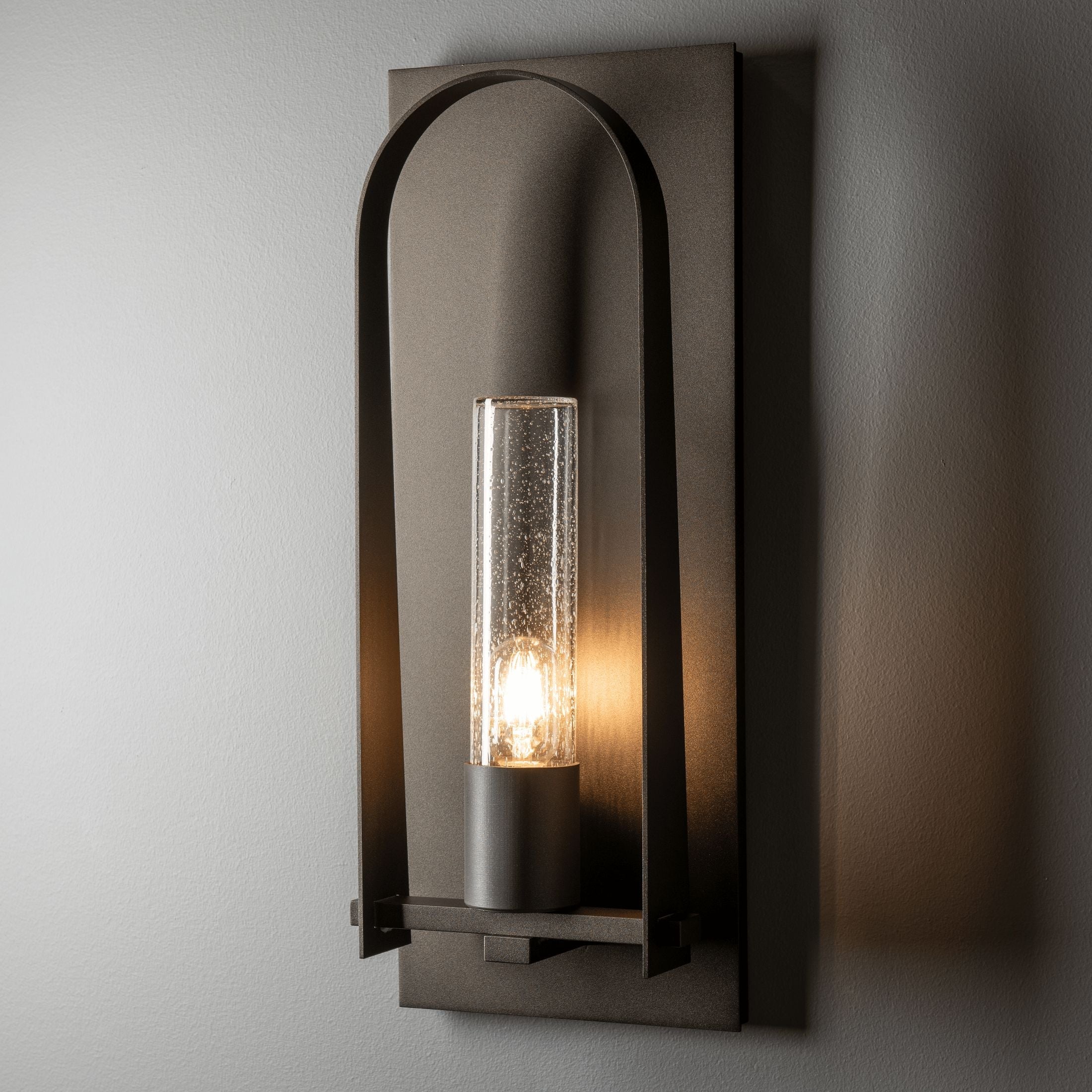 Triomphe Medium Outdoor Sconce by Hubbardton Forge 302031